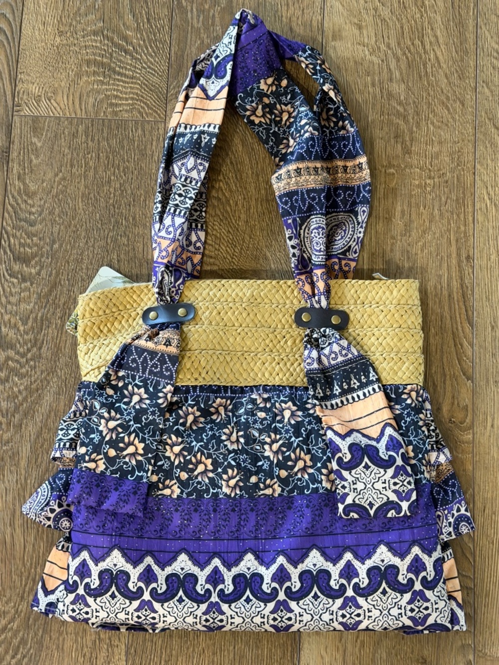 NWT Cappelli Straworld Bag Tote Purse Hand Crafted Boho Chic Ruffled Zip Close - Picture 8 of 16